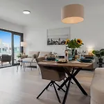 Casa Vecinos - Luxury Rooftop Penthouse Apartman *